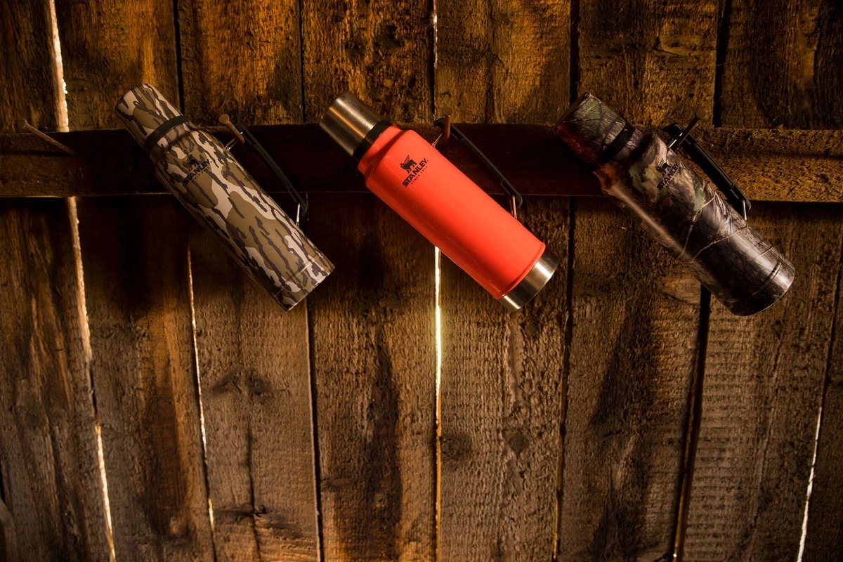 Thermosfles Stanley The Legendary Classic Bottle Blaze Orange 1L 8 Thermosfles Stanley The Legendary Classic Bottle Blaze Orange 1L - Image 8