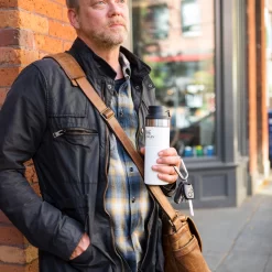 Thermosbeker Stanley The Trigger Action Travel Mug Polar 0,25L -Kortingswinkel voor buitenkeukens Stanley20 20The20Trigger Action20Travel20Mug20 20Lifestyle20Images20 204