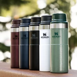 Thermosbeker Stanley The Trigger Action Travel Mug Wine 0,35L -Kortingswinkel voor buitenkeukens Stanley20 20The20Trigger Action20Travel20Mug20 20Lifestyle20Images20 208 5