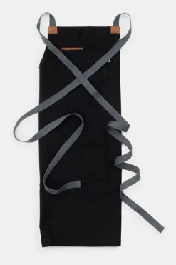 Barebones Chef Grilling Apron/Schort -Kortingswinkel voor buitenkeukens mecge10002 7062 03 nl